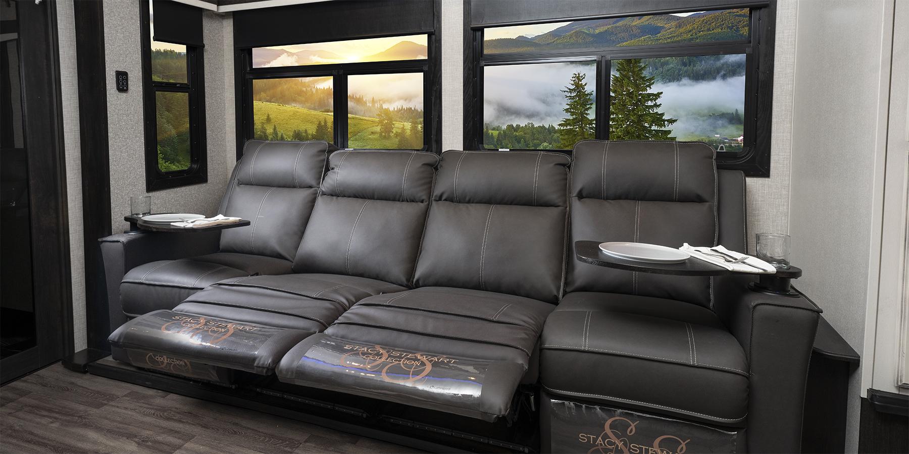 Seismic Luxury Series 4113 Reclining Sofa
